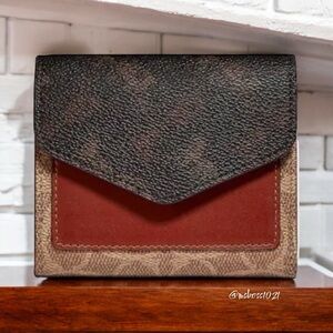 Coach Wyn Small Wallet W/Horse & Carriage Signature Canvas Brass/Tan Rouge